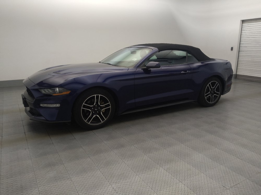 Used 2018 Ford Mustang Premium w/ Equipment Group 201A RWD image 2