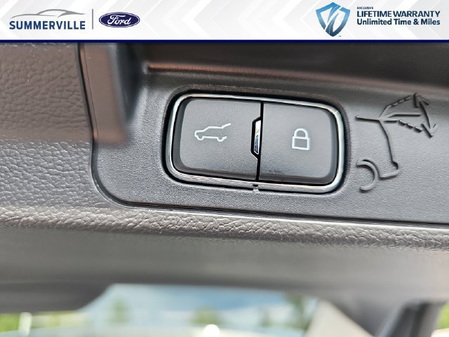 New 2026 Ford Explorer Active w/ Active Comfort Package RWD image 16