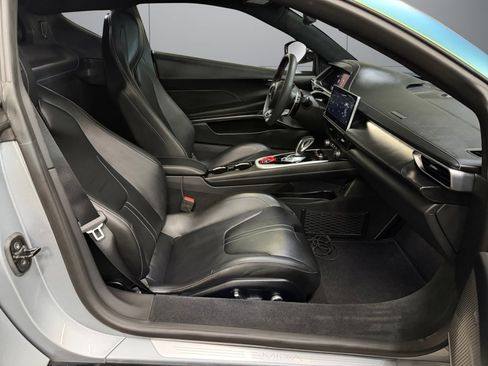 Used 2025 Lotus Emira RWD image 17