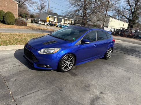 Used 2013 Ford Focus ST image 2