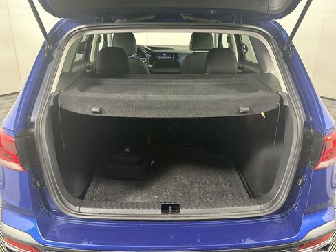 Used 2023 Volkswagen Taos SE w/ Panoramic Sunroof Package FWD image 26