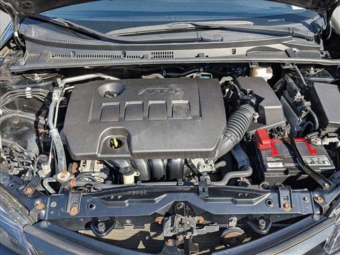 Used 2019 Toyota Corolla XSE image 23