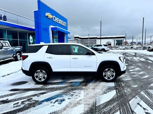 Used 2025 GMC Terrain Elevation image 8