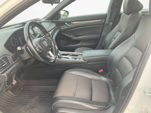 Used 2022 Honda Accord Sport image 11