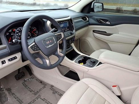 Used 2023 GMC Acadia Denali w/ Denali Ultimate Package image 16