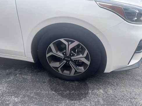 Certified 2021 Kia Forte LXS FWD image 7