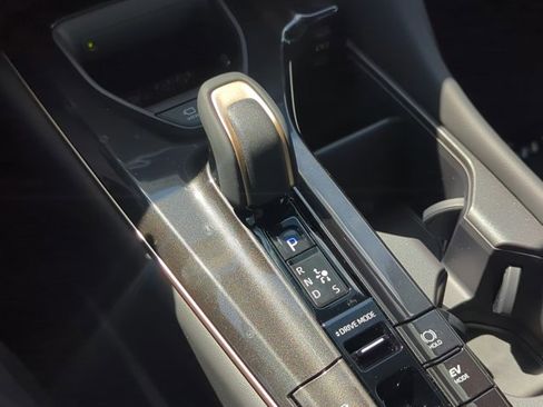 New 2026 Toyota Crown Signia image 24