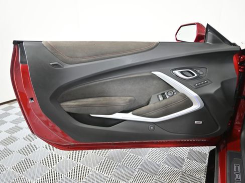 Used 2021 Chevrolet Camaro ZL1 w/ LPO, ZL1 Protection Package RWD image 22