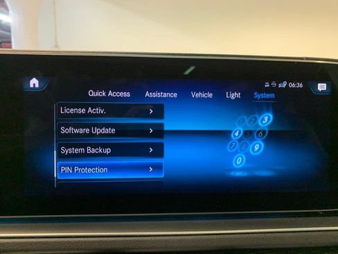 Used 2022 Mercedes-Benz GLS 450 4MATIC image 45