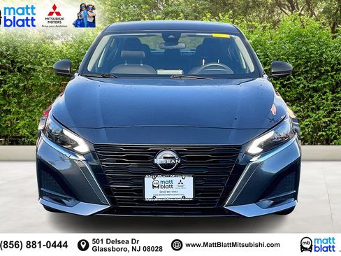 Used 2024 Nissan Altima 2.5 SV image 3