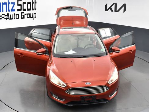 Used 2018 Ford Focus Titanium image 38