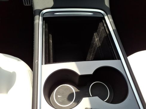 Used 2025 Tesla Model Y Performance AWD/4WD image 30