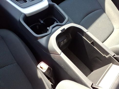 Certified 2025 Toyota RAV4 LE image 25