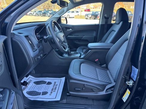 Used 2022 Chevrolet Colorado Z71 image 9