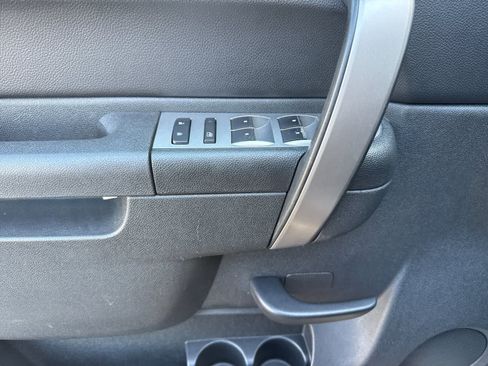 Used 2013 Chevrolet Silverado 2500 LT w/ Interior Plus Package AWD/4WD image 12