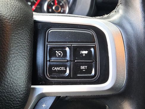 Used 2019 RAM 2500 Big Horn image 31
