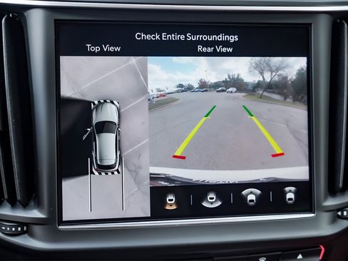 Certified 2022 Maserati Levante GT image 20