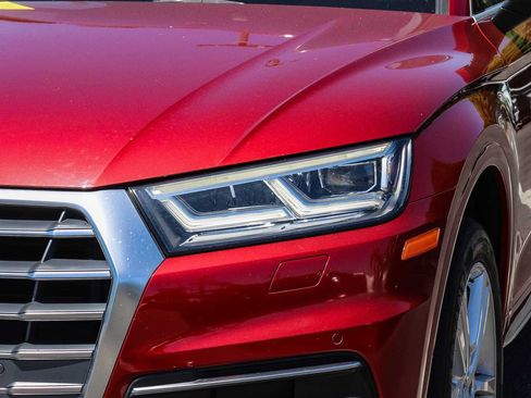Used 2018 Audi Q5 2.0T Premium Plus w/ Premium Plus Package AWD/4WD image 7