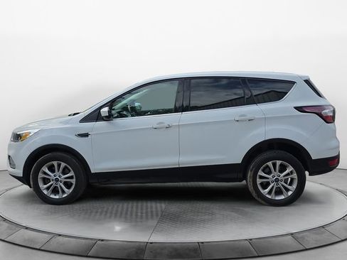 Used 2017 Ford Escape SE w/ SE Cold Weather Package image 2