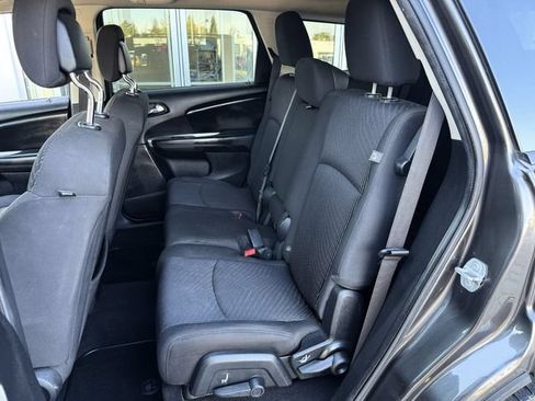 Used 2017 Dodge Journey Crossroad FWD image 20