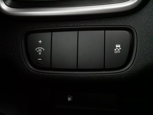 Used 2018 Kia Sorento LX AWD/4WD image 27