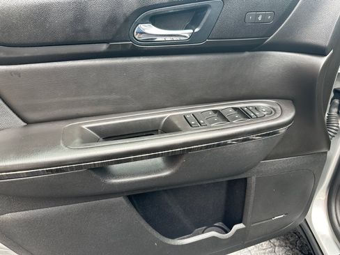 Used 2017 GMC Acadia Limited SLT FWD image 21