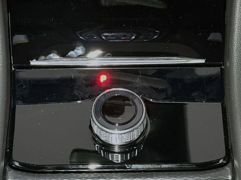 New 2025 Jeep Grand Cherokee L Altitude image 11