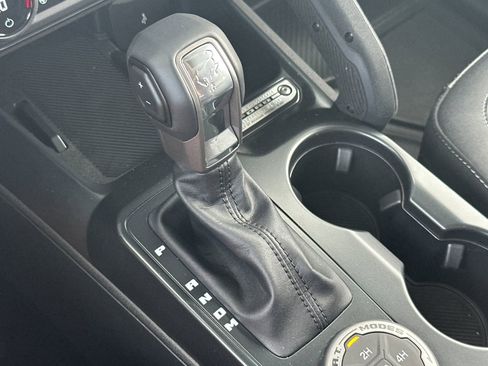 New 2025 Ford Bronco Badlands w/ Sasquatch Package image 24