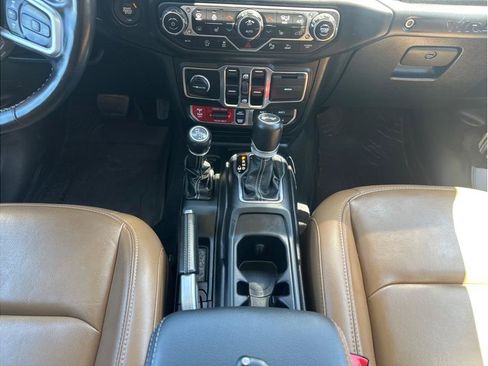 Used 2021 Jeep Wrangler Unlimited Rubicon AWD/4WD image 17