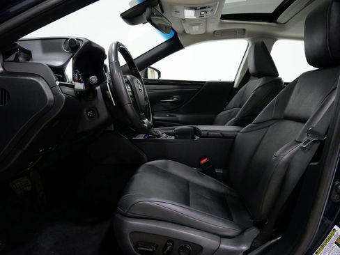 Used 2021 Lexus ES 350 w/ Premium Package image 13