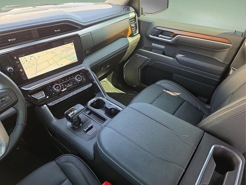 Used 2026 GMC Sierra 1500 Denali AWD/4WD image 19
