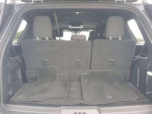 Used 2020 Ford Expedition XLT image 16