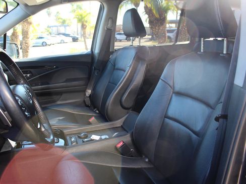 Used 2017 Honda Pilot Touring image 17