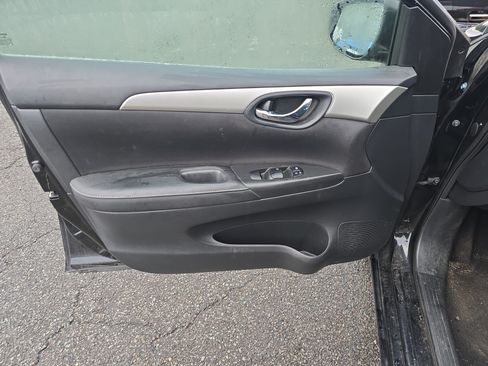 Used 2019 Nissan Sentra S w/ Appearance Package FWD image 15