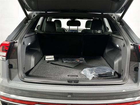 New 2025 Volkswagen Atlas Cross Sport SE image 16