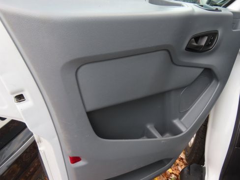 Used 2019 Ford Transit 250 130 Low Roof w/ Exterior Upgrade Package image 10