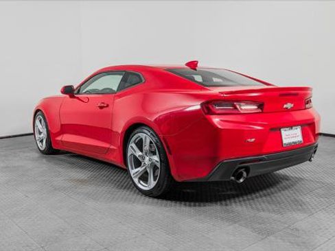 Used 2018 Chevrolet Camaro LT w/ RS Package image 4