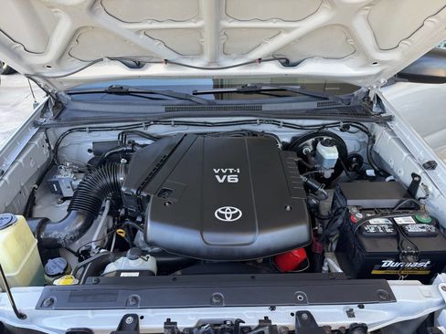 Used 2006 Toyota Tacoma PreRunner RWD image 14