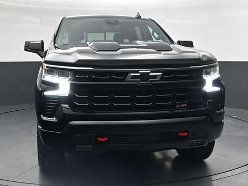 Used 2025 Chevrolet Silverado 1500 LT Trail Boss w/ Convenience Package II AWD/4WD image 11