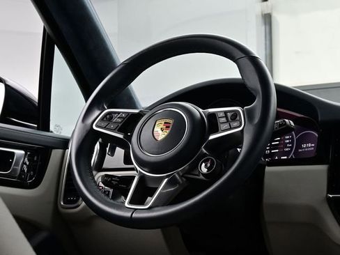 Certified 2021 Porsche Cayenne GTS AWD/4WD image 21