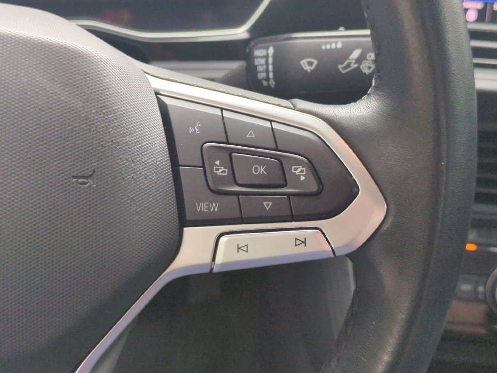 Used 2024 Volkswagen Jetta SE FWD image 18