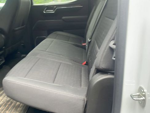Used 2023 Chevrolet Silverado 1500 LT AWD/4WD image 13