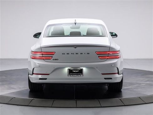 Used 2023 Genesis Electrified G80 image 4