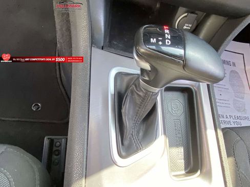Used 2022 Dodge Charger SXT image 19