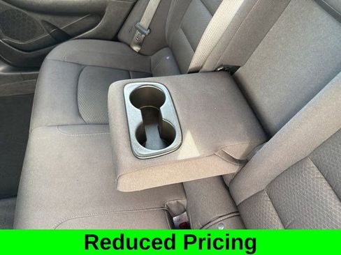 Used 2023 Chevrolet Malibu LT image 34