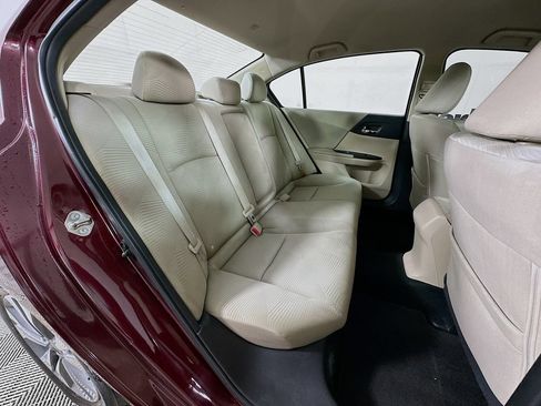 Used 2015 Honda Accord LX image 29