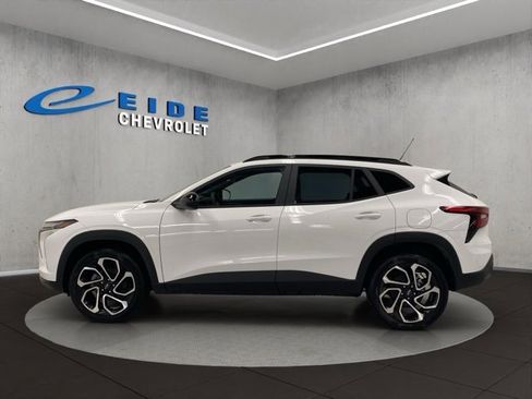 New 2026 Chevrolet Trax RS image 6