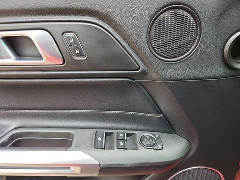 Used 2018 Ford Mustang Premium RWD image 5