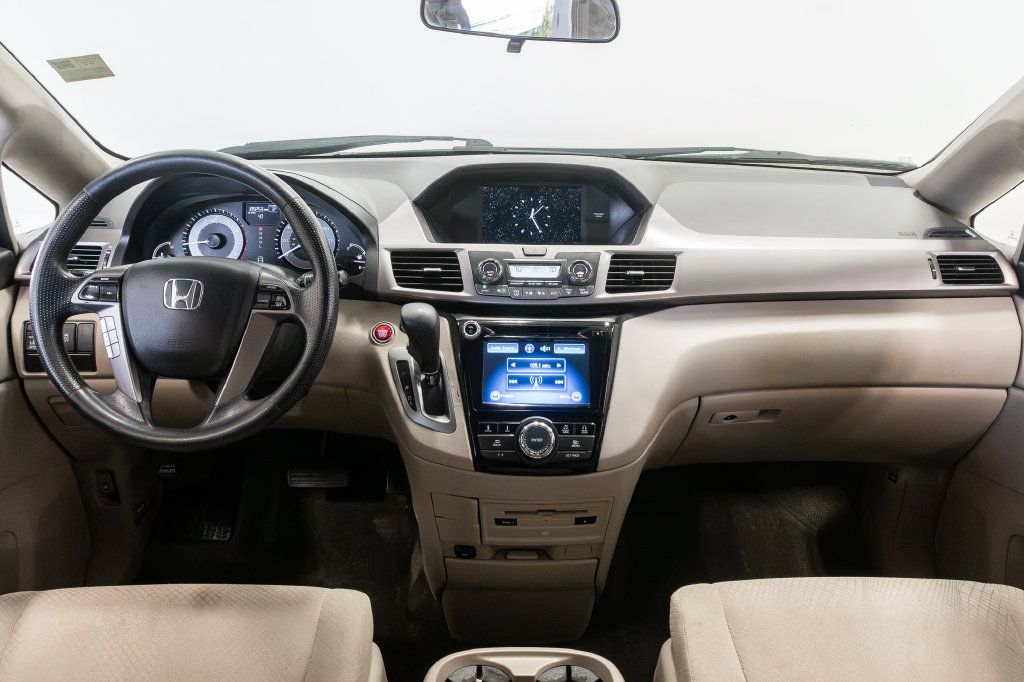 Used 2016 Honda Odyssey SE image 27