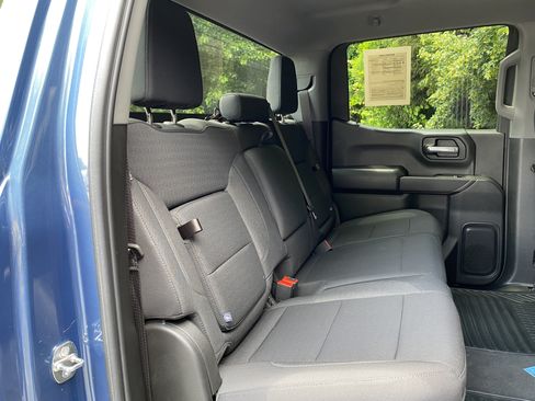 Used 2024 Chevrolet Silverado 1500 Custom AWD/4WD image 33